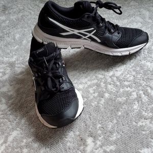 Asics Gel-unifire sneaker!